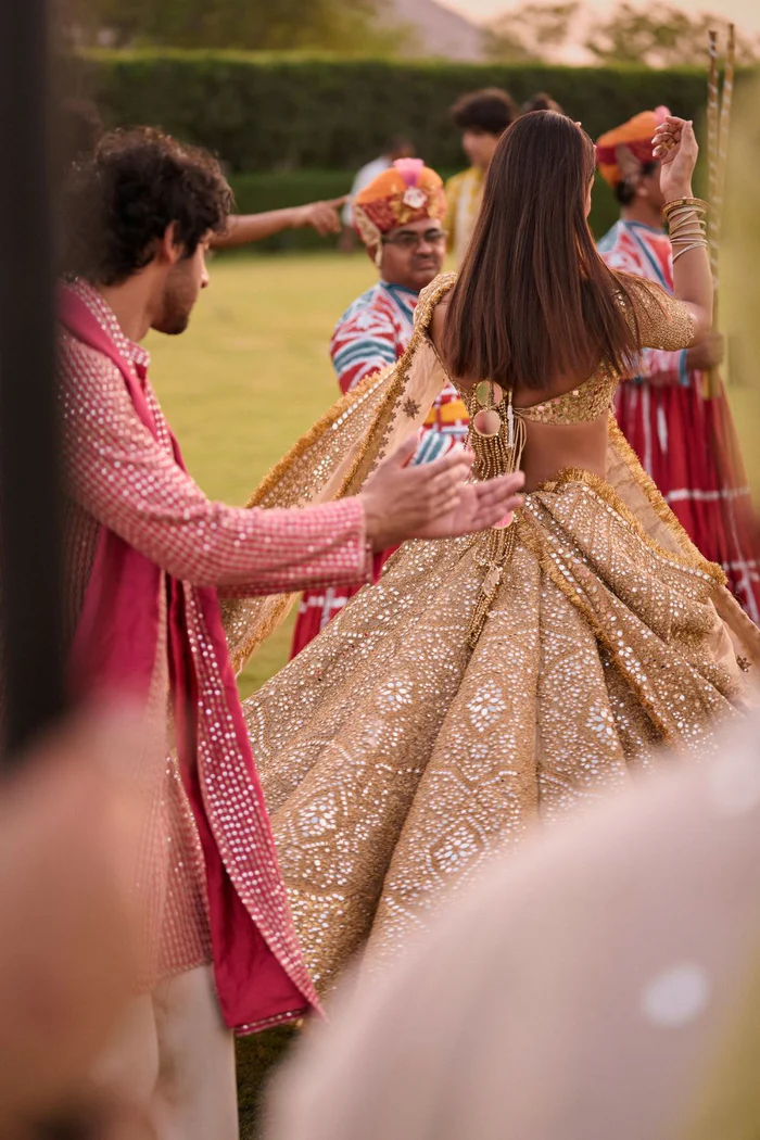 FLORAL MOTIF TISSUE LEHENGA SET
