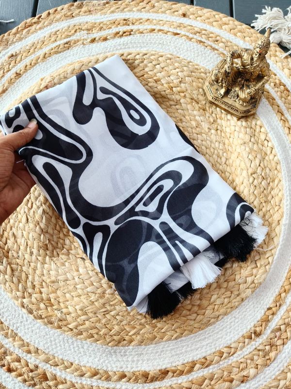 Aesthetic Monochrome Marshmallow Georgette Saree