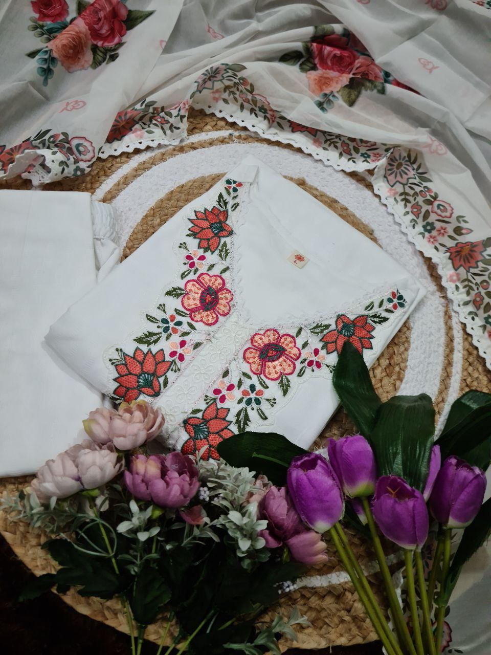 Embroidered Kurti Pant Set with Taby Dupatta