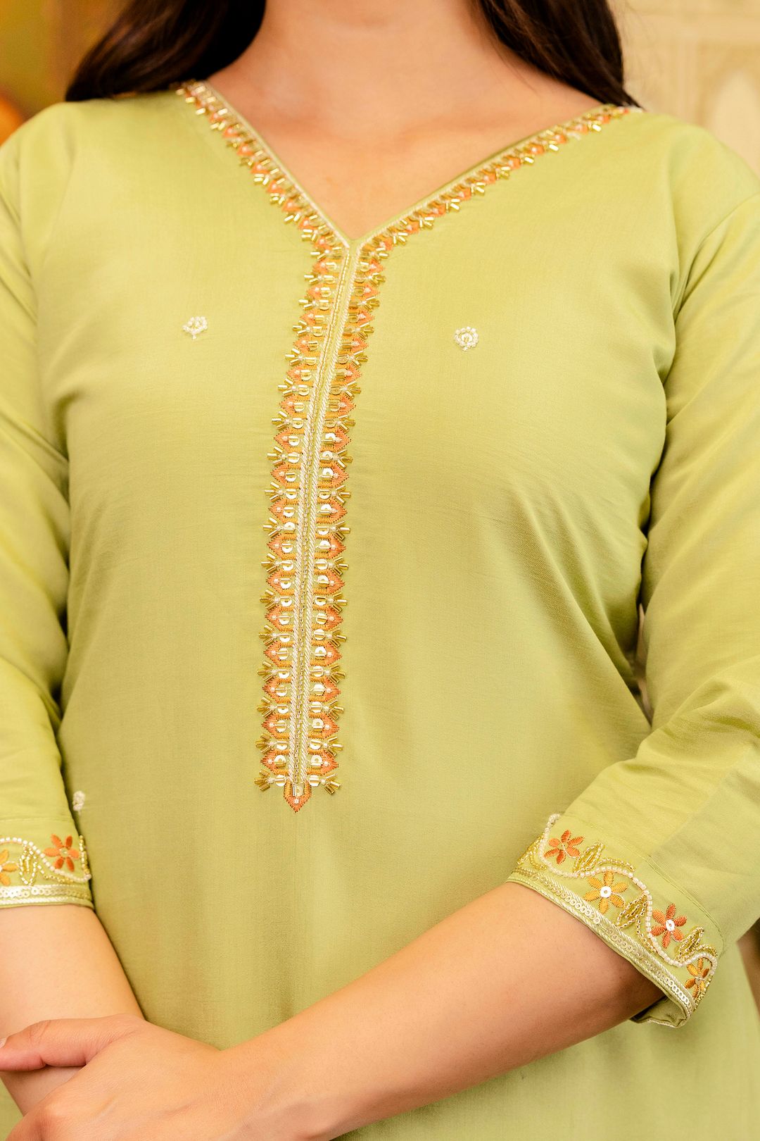 Pista  Kurti  with Embroidery and Jacquard Dupatta