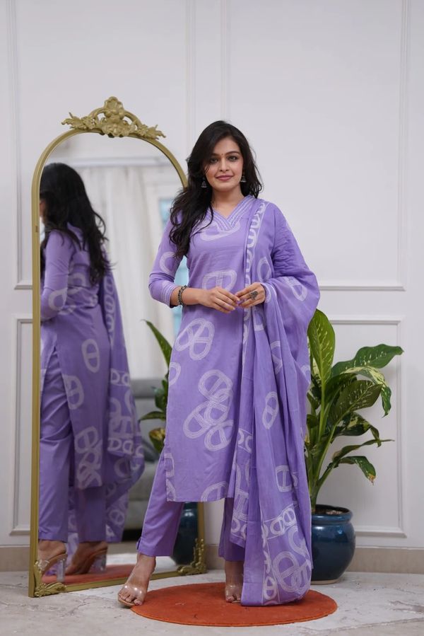 Lavender Chanderi Royale Embroidered Suit
