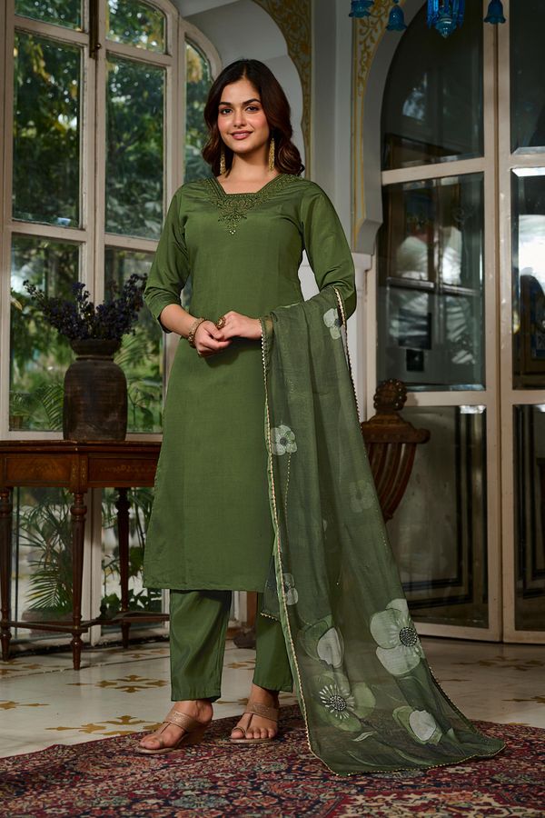 Green Chanderi Grace Embroidered Suit Set