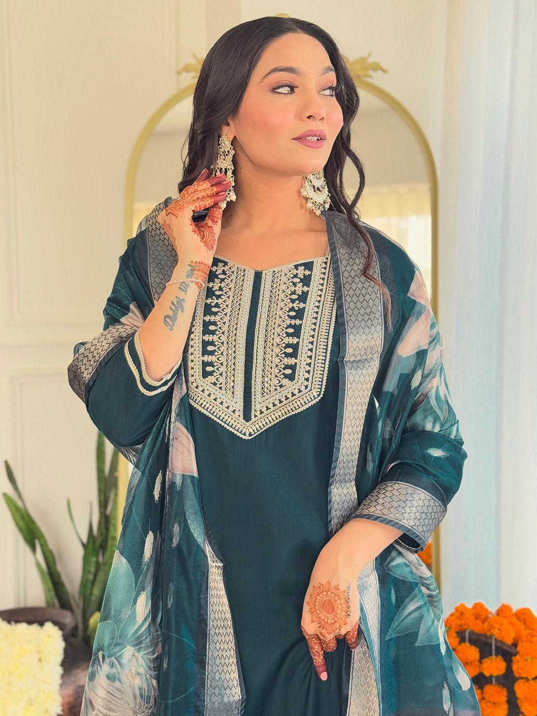 Teal Rayon Threadwork Salwar Suit