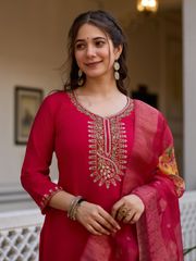 Cream Threadwork Viscose Chanderi Readymade Salwar Suit