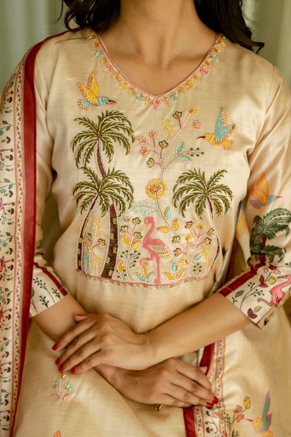 Cream Threadwork Printed Readymade Salwar Suit