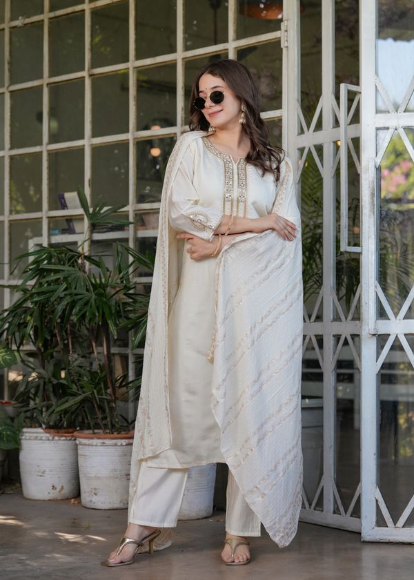 Elegant White Chanderi Threadwork Suit With Dupatta