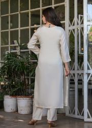 Elegant White Chanderi Threadwork Suit with Dupatta