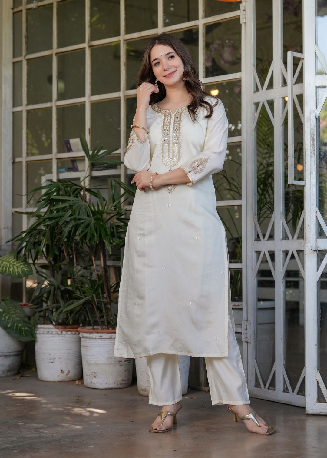 Elegant White Chanderi Threadwork Suit with Dupatta