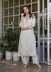 Elegant White Chanderi Threadwork Suit with Dupatta