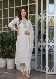 Elegant White Chanderi Threadwork Suit with Dupatta