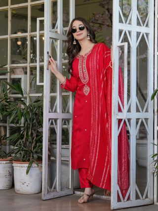 Red Chanderi Threadwork Suit Set for Women