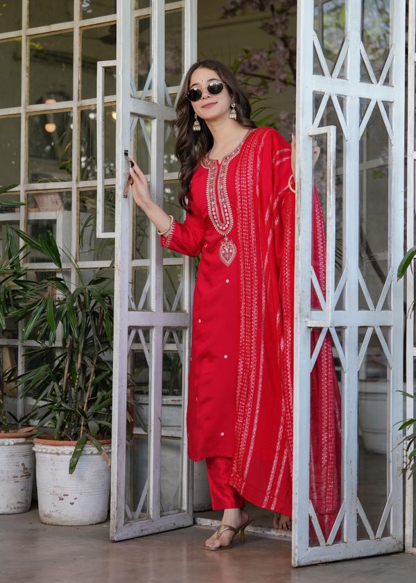 Red Chanderi Threadwork Suit Set For Women