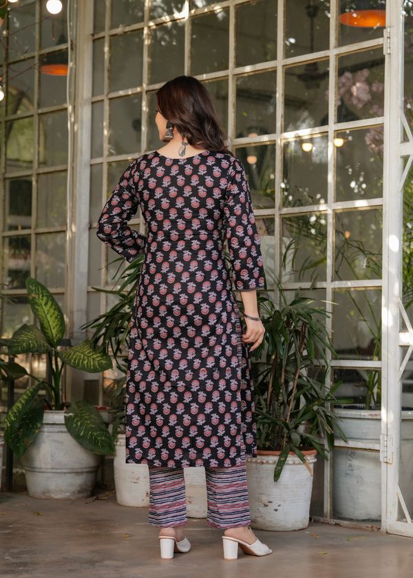 Elegant Black Printed Silk Blend Salwar Suit
