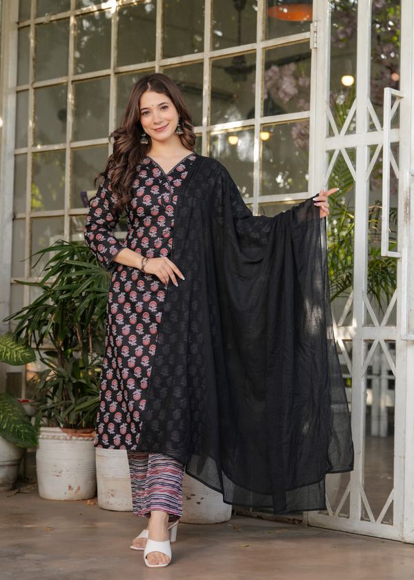 Elegant Black Printed Silk Blend Salwar Suit