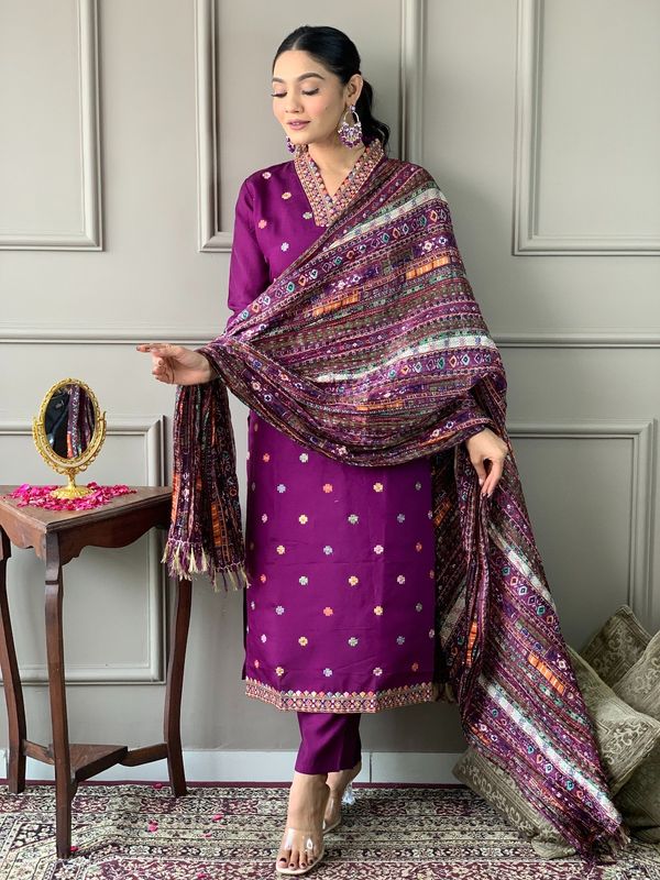 Shop Purple Viscose Chanderi Threadwork Suit Set With Chinon Dupatta