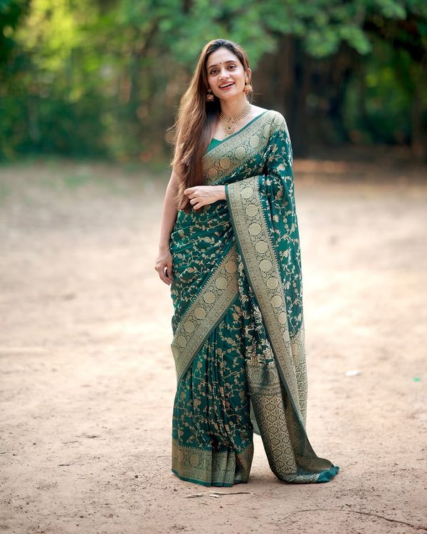  Green Banarasi Soft Silk Zari Weave Saree 