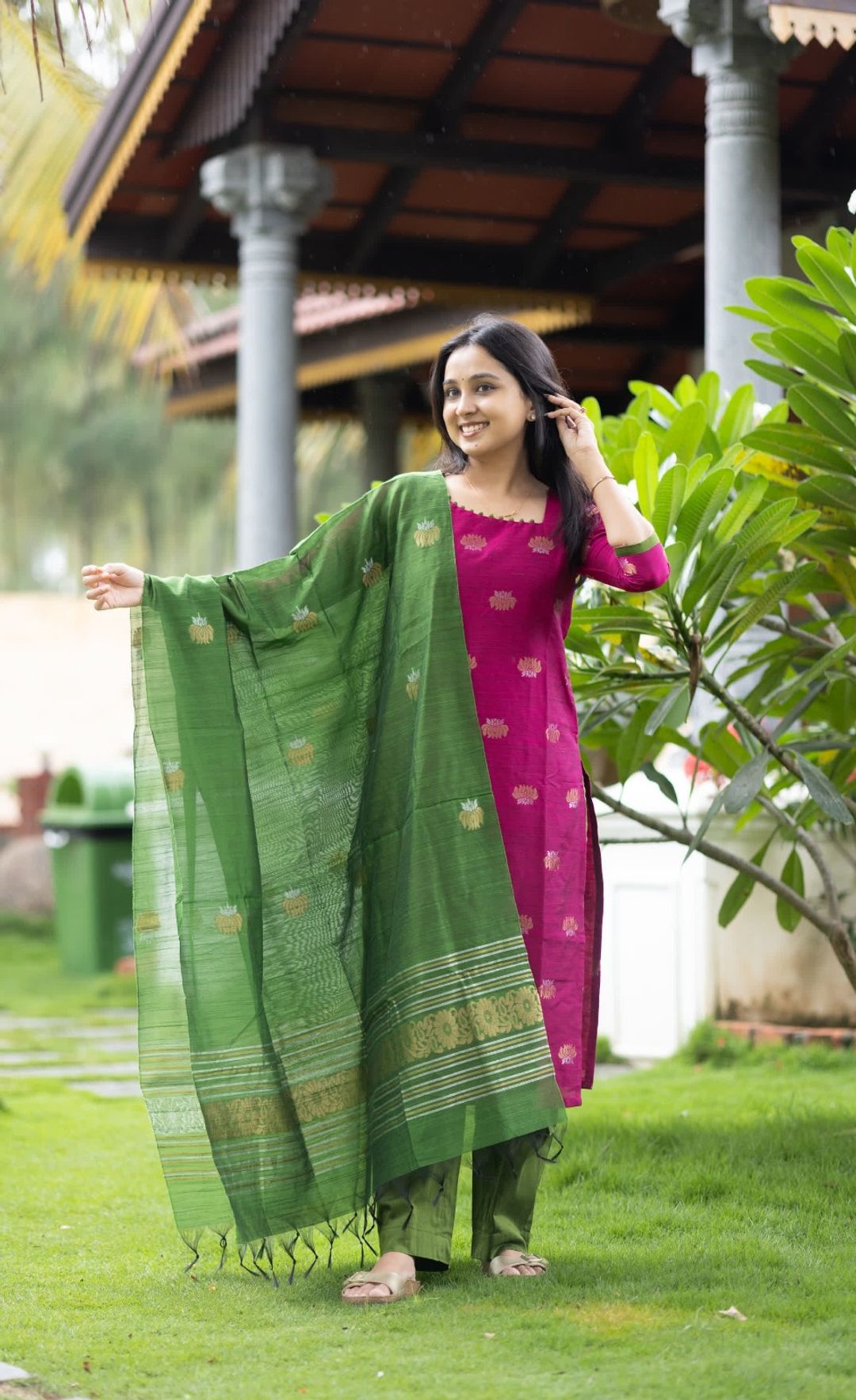 Kanchi Cotton Woven Kurta Pant Dupatta Set