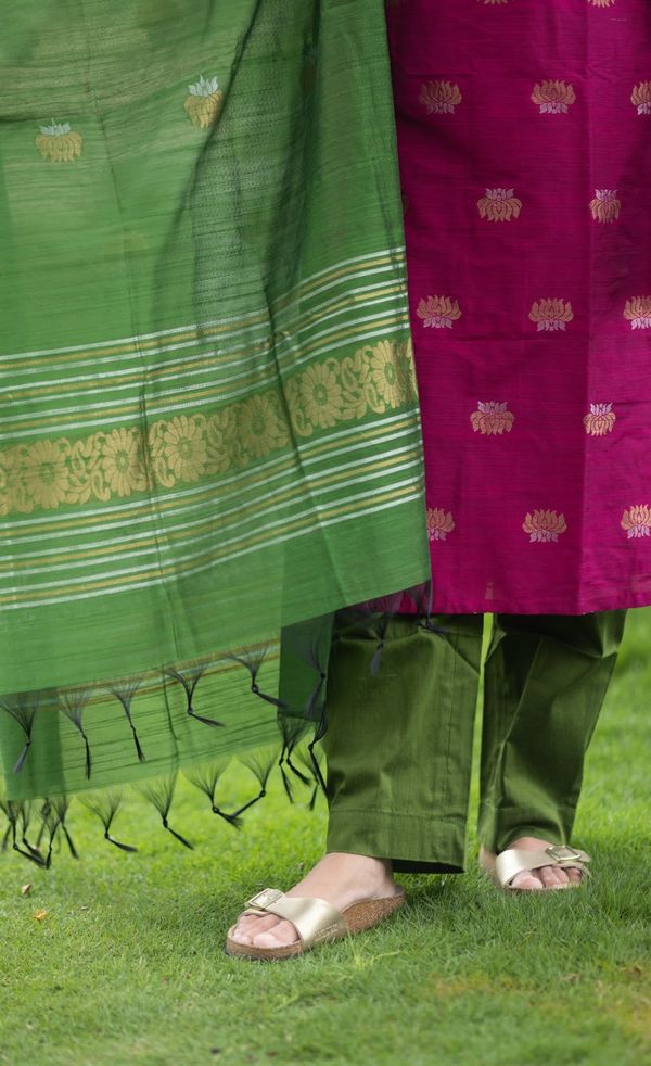 Kanchi Cotton Woven Kurta Pant Dupatta Set