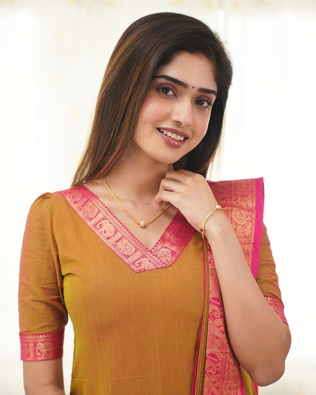 Kanchi Cotton Jacquard Woven Kurti Dupatta Set
