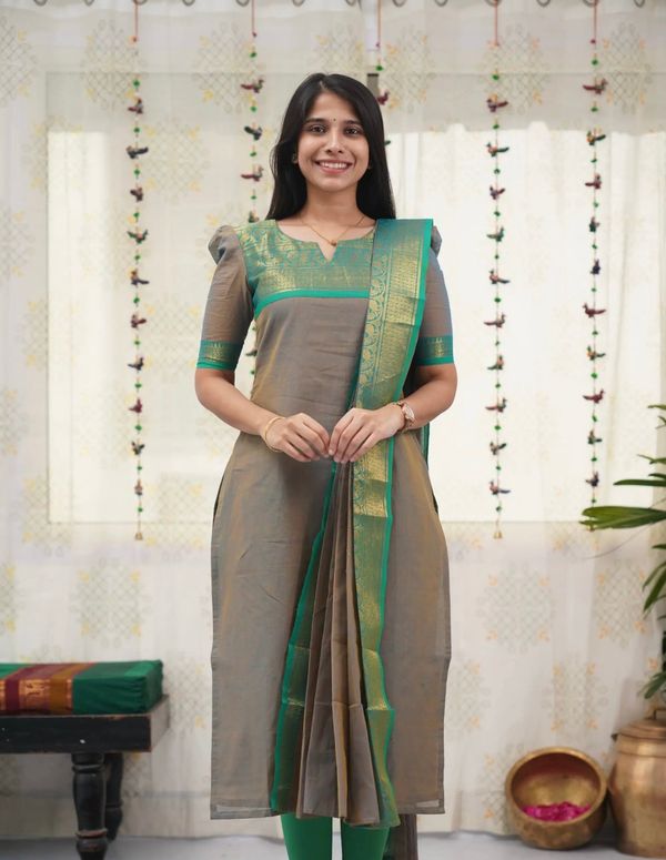 Kanchi Cotton Jacquard Kurti Dupatta Set