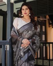 Black White Printed Pure Linen Saree with Tassels - Black
