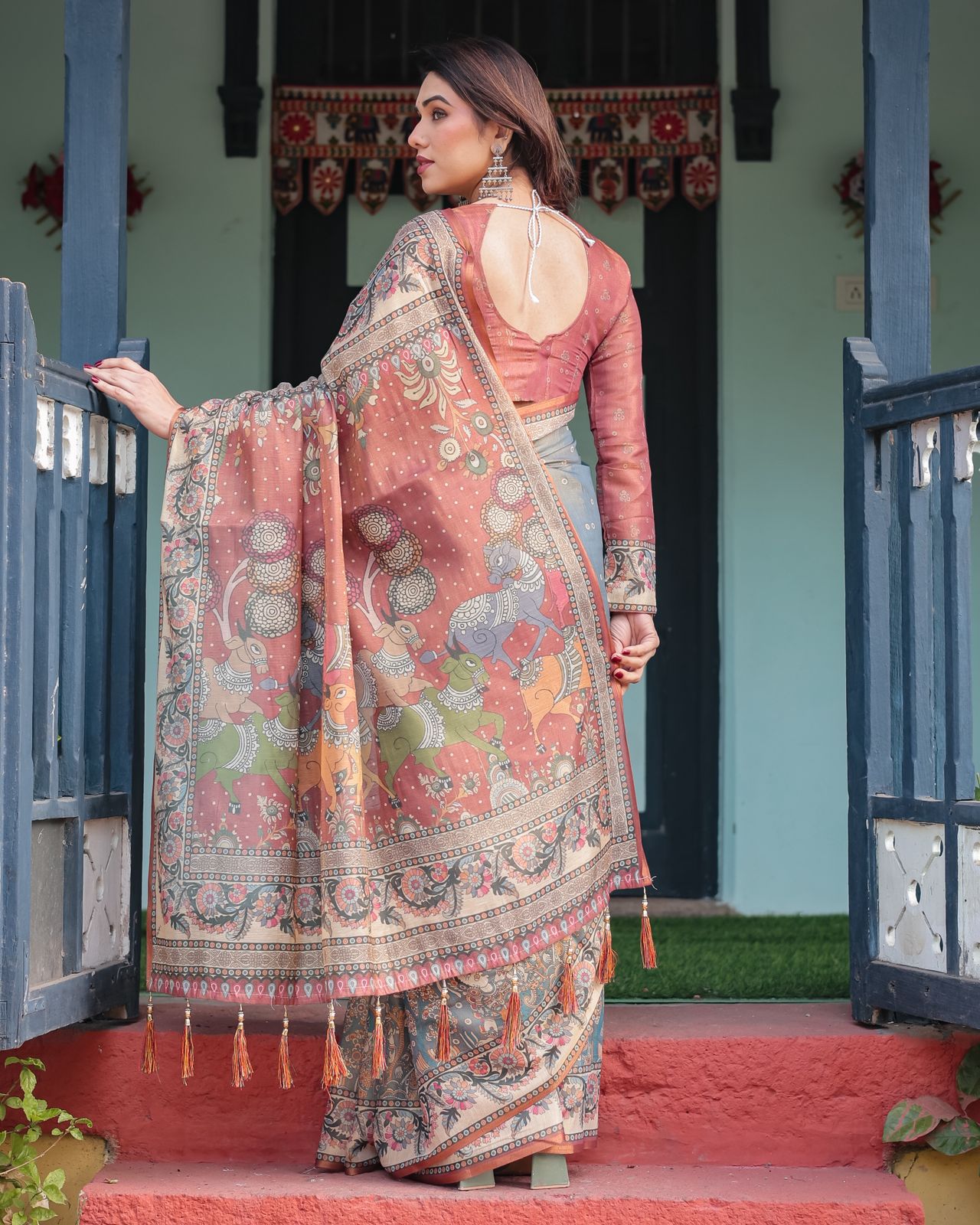 Classic Grey Handloom printed saree