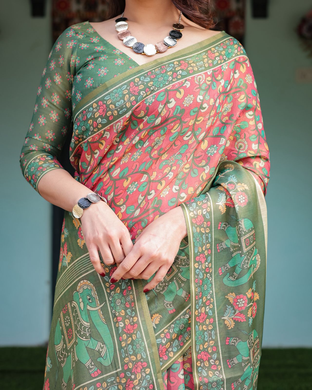 Green Pink Printed Handloom Saree With Blouse Piece