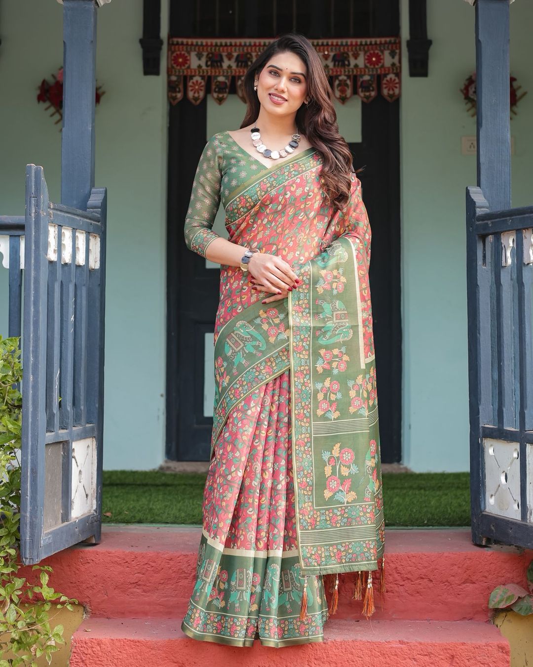 Green Pink Printed Handloom Saree With Blouse Piece