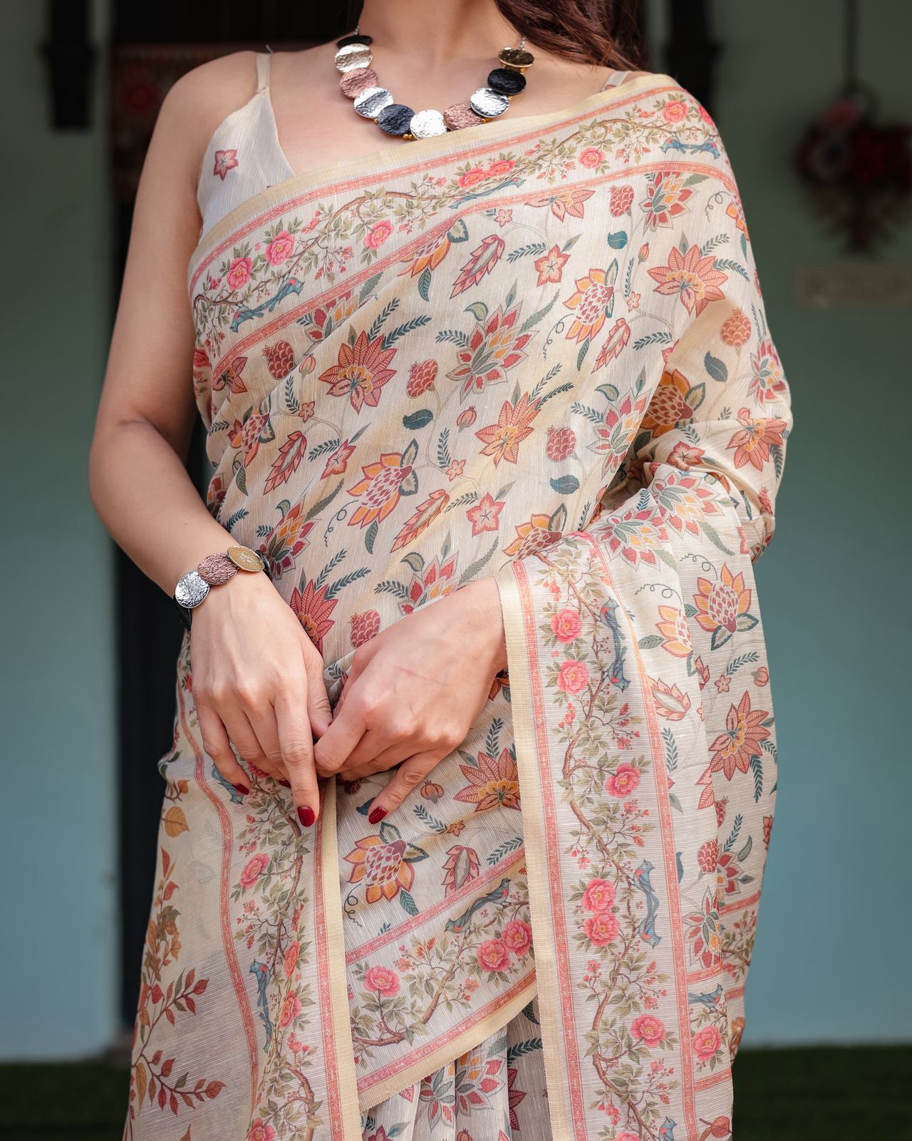 Ivory Floral Handloom Printed Saree with Blouse