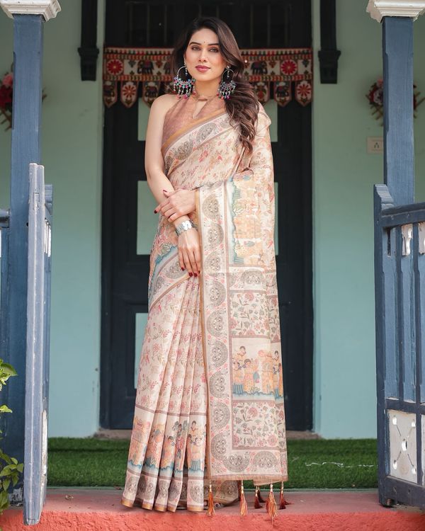 Ivory Cream Floral Handloom Saree with Heritage Pallu