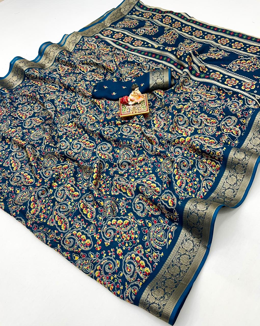 Classic Calcutta Moss Designer Saree