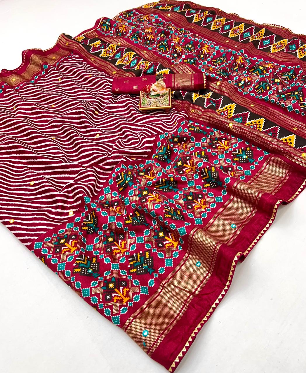 Red Patola Border Pashmina Silk Saree With Printed Pallu