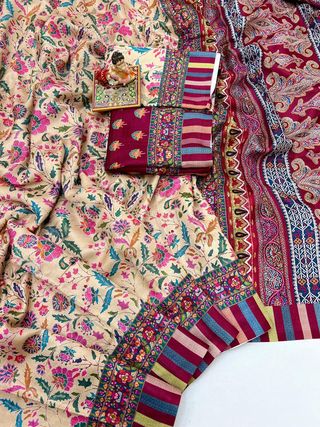 Cream Floral Pashmina Saree With Shawl & Blouse Set