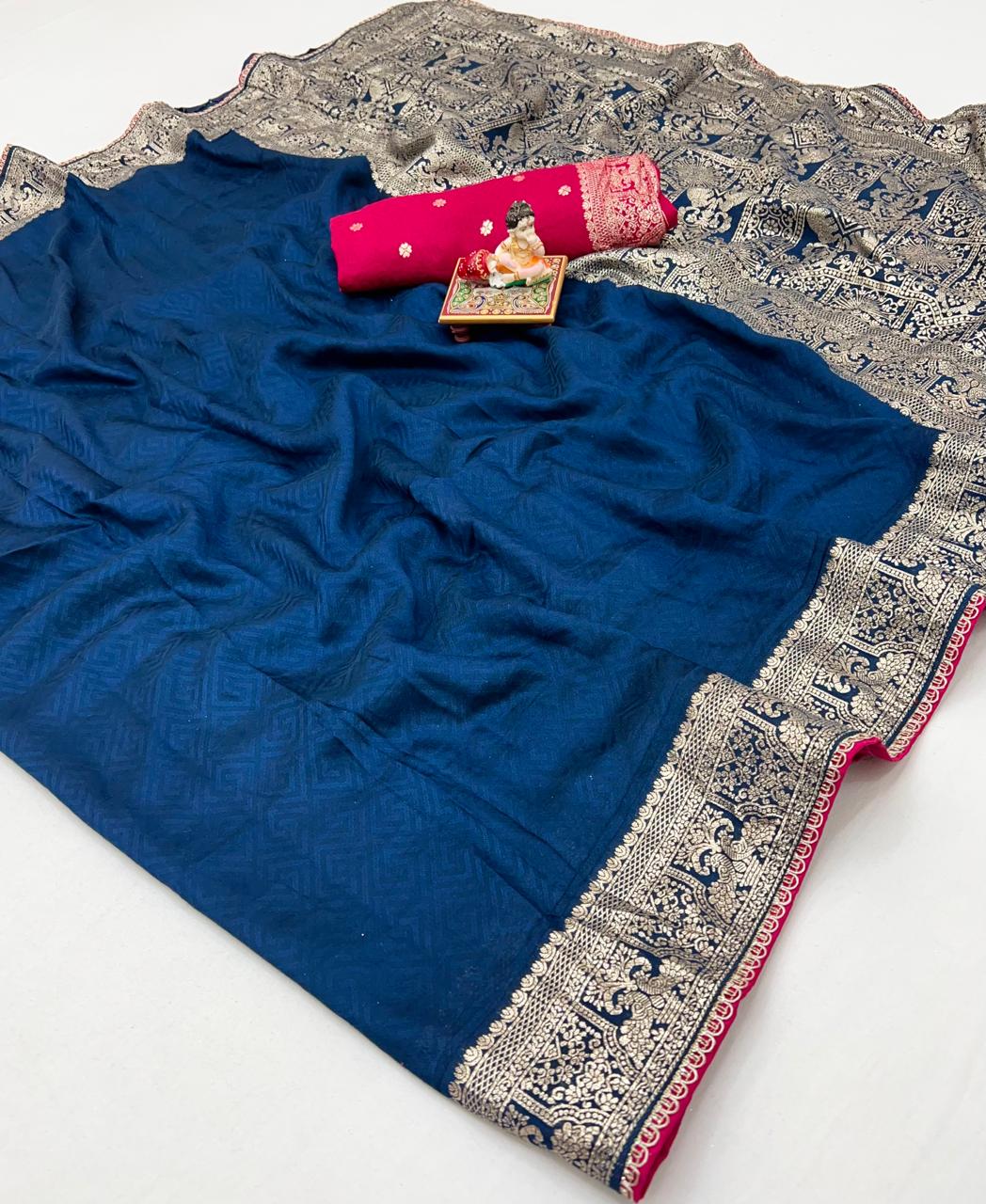 Elegant Navy Blue Maslin Silk Saree with Zari Pallu