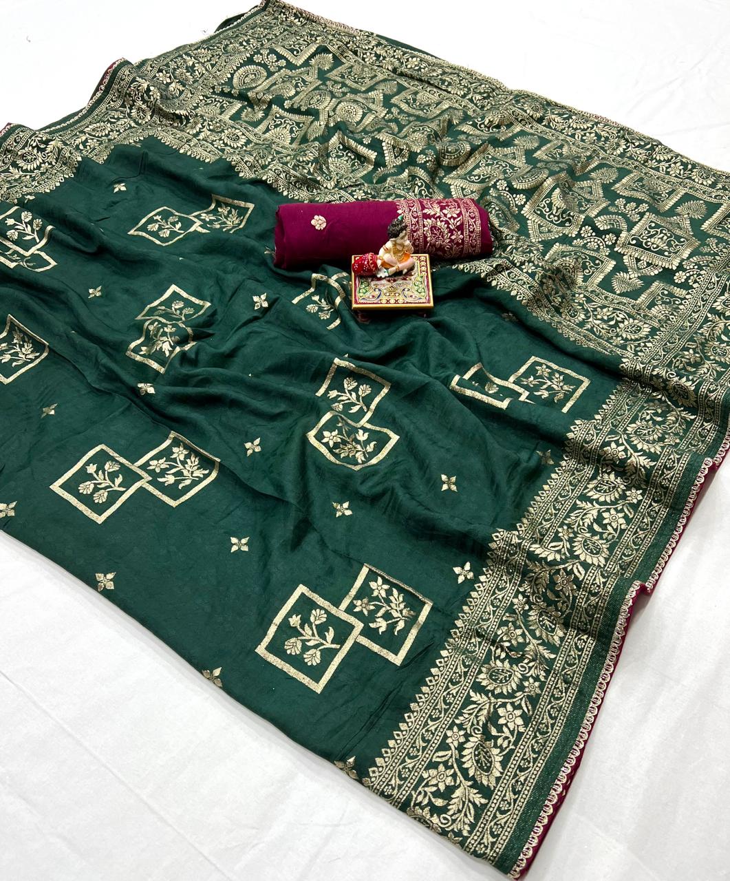 Elegant Bottle Green Maslin Silk Saree with Zari Pallu
