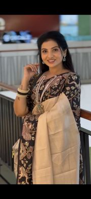 Traditional Elephant Art Designer Silk Saree - Off white
