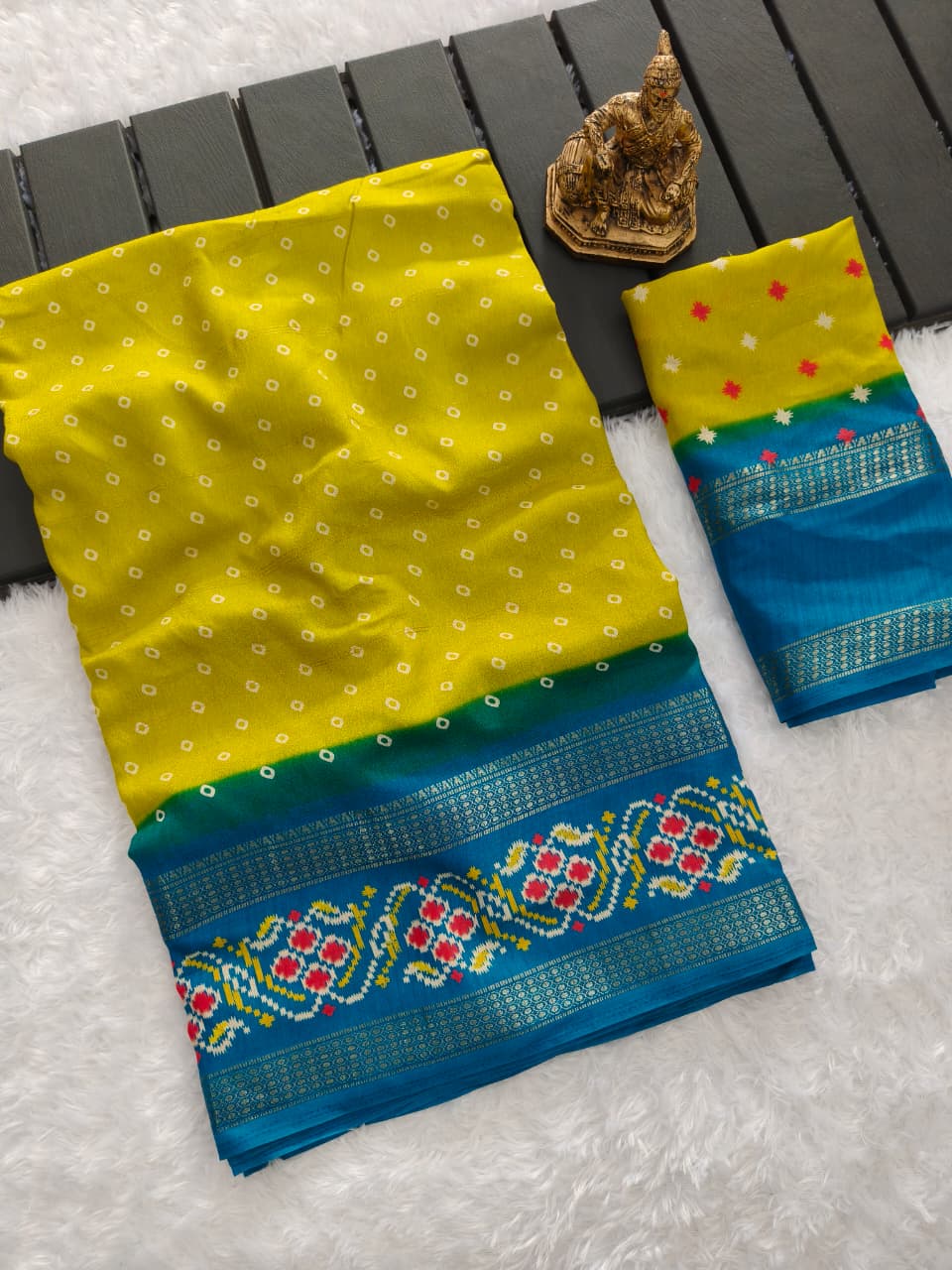 Yellow Bandhani Patola Print Saree with Zari Border Set