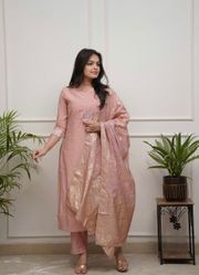 Pink Embroidered Chanderi Kurta Set with Dupatta - Peach