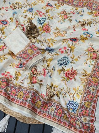 Designer Cream Floral Print Georgette Saree with Blouse