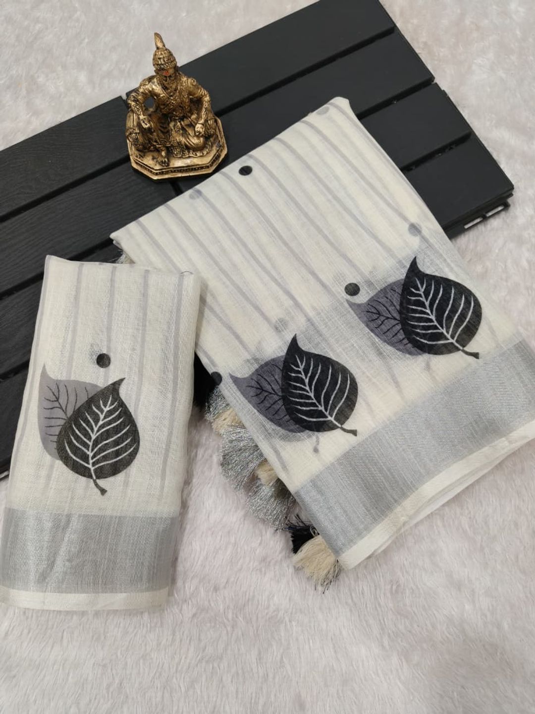 Designer Cream Linen Saree with Matching Blouse