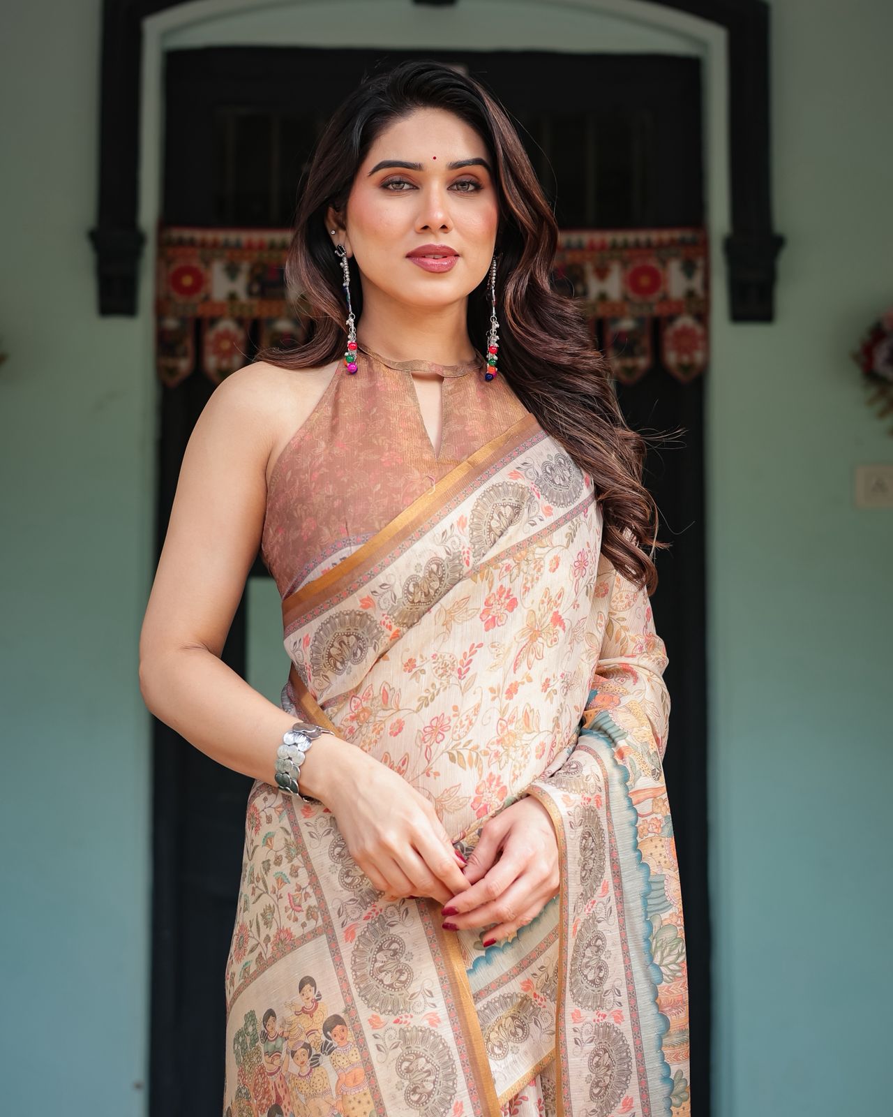 Vintage Ivory Floral Handloom Saree