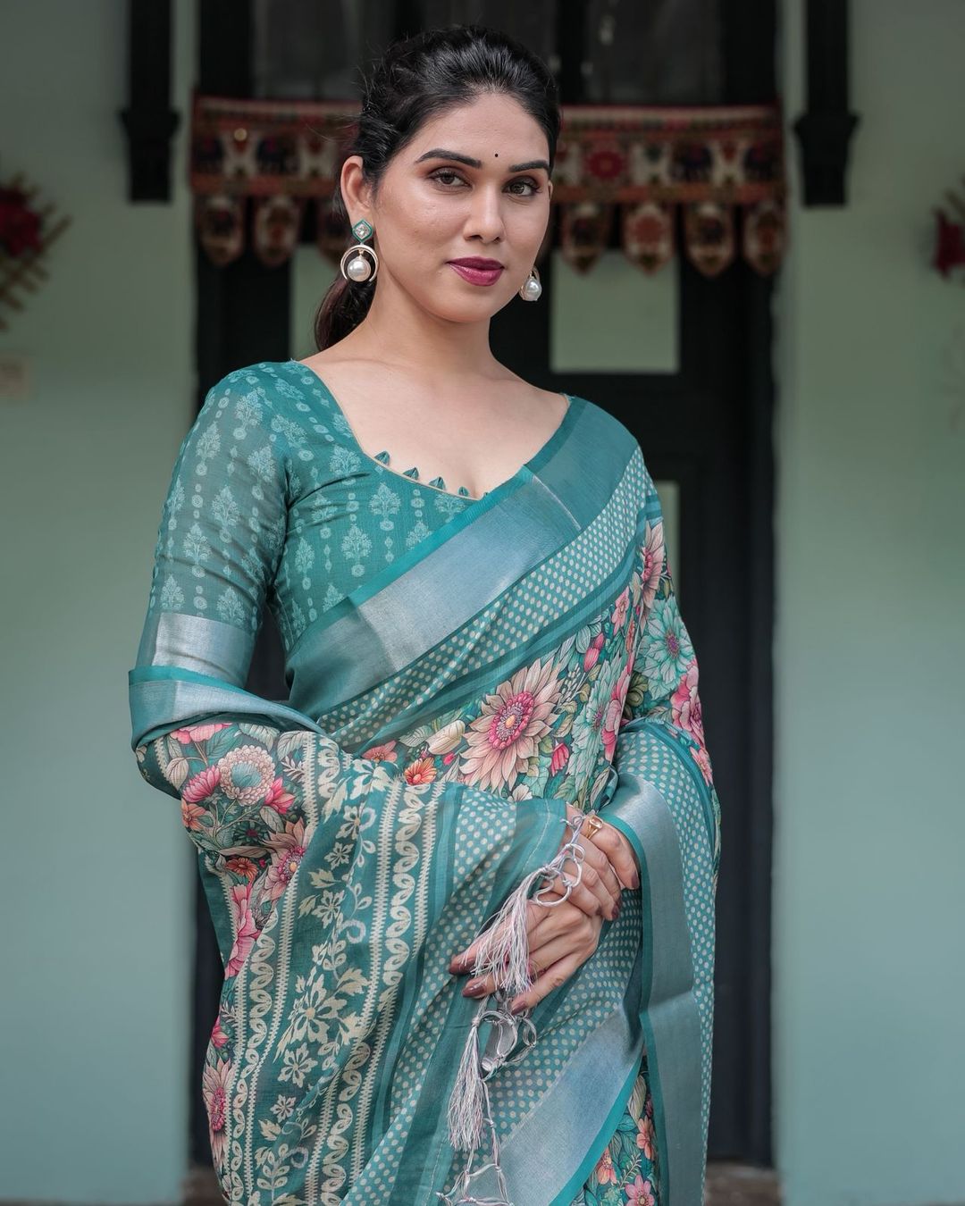 Teal Heritage Printed Linen Saree
