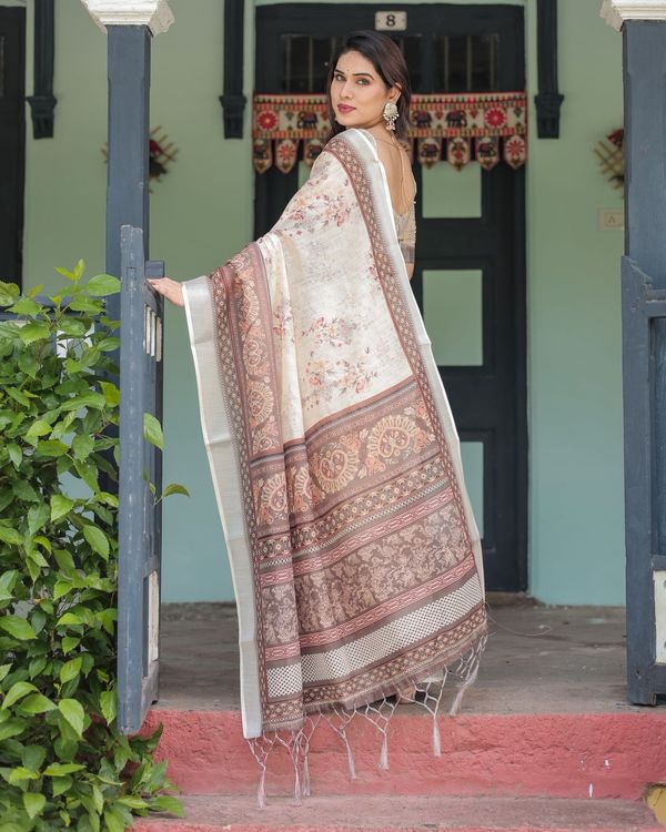 Graceful Beige Linen Saree with Traditional Designer Border