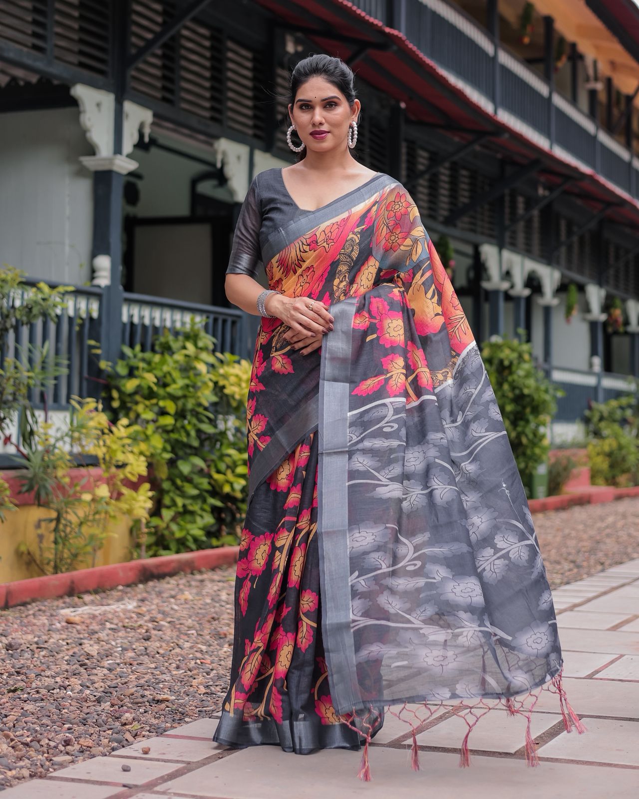 Black Floral Linen Saree with Artistic Prints Online