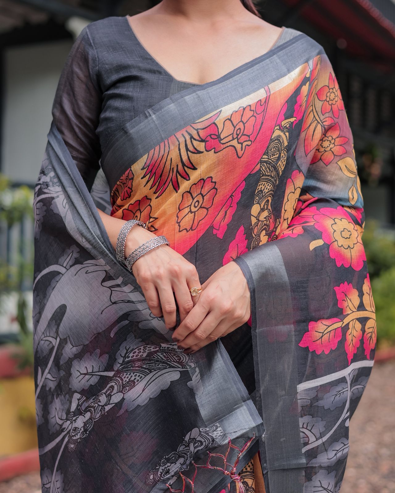 Black Floral Linen Saree with Artistic Prints Online