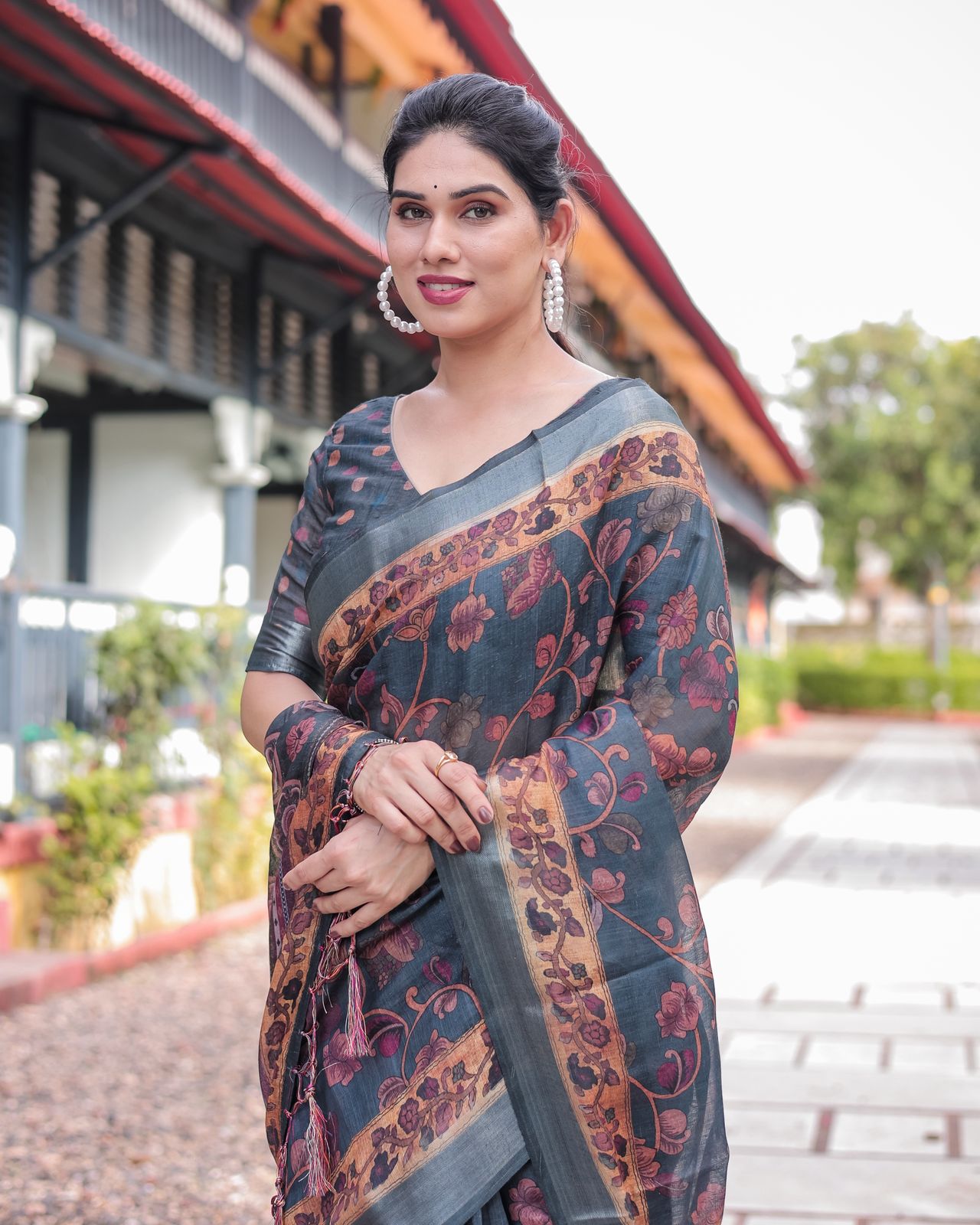Charcoal Grey Linen Saree with Floral Print Online