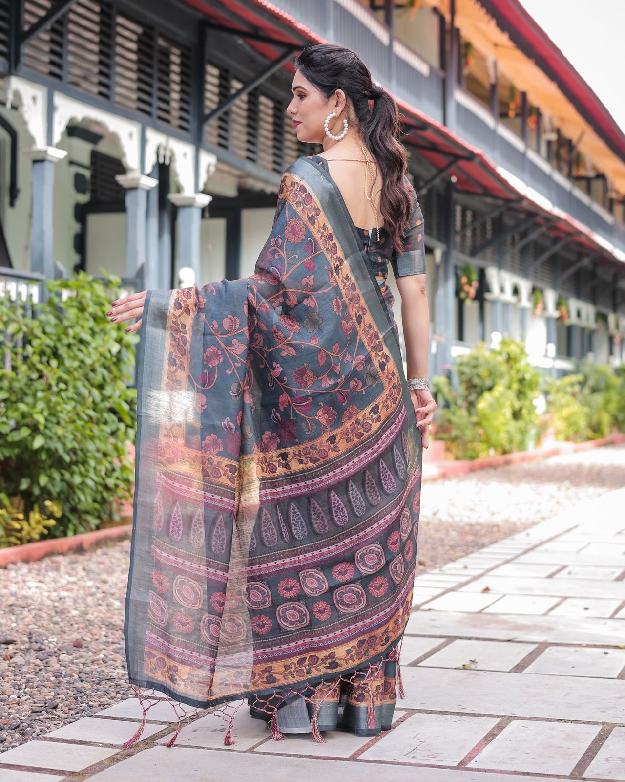 Charcoal Grey Linen Saree with Floral Print Online