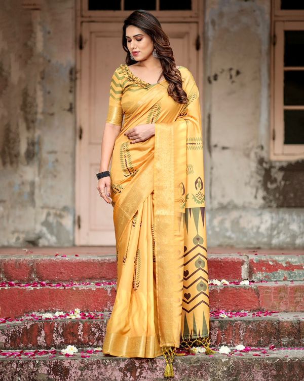 Golden Tussar Silk Saree with Elegant Zari Border Design