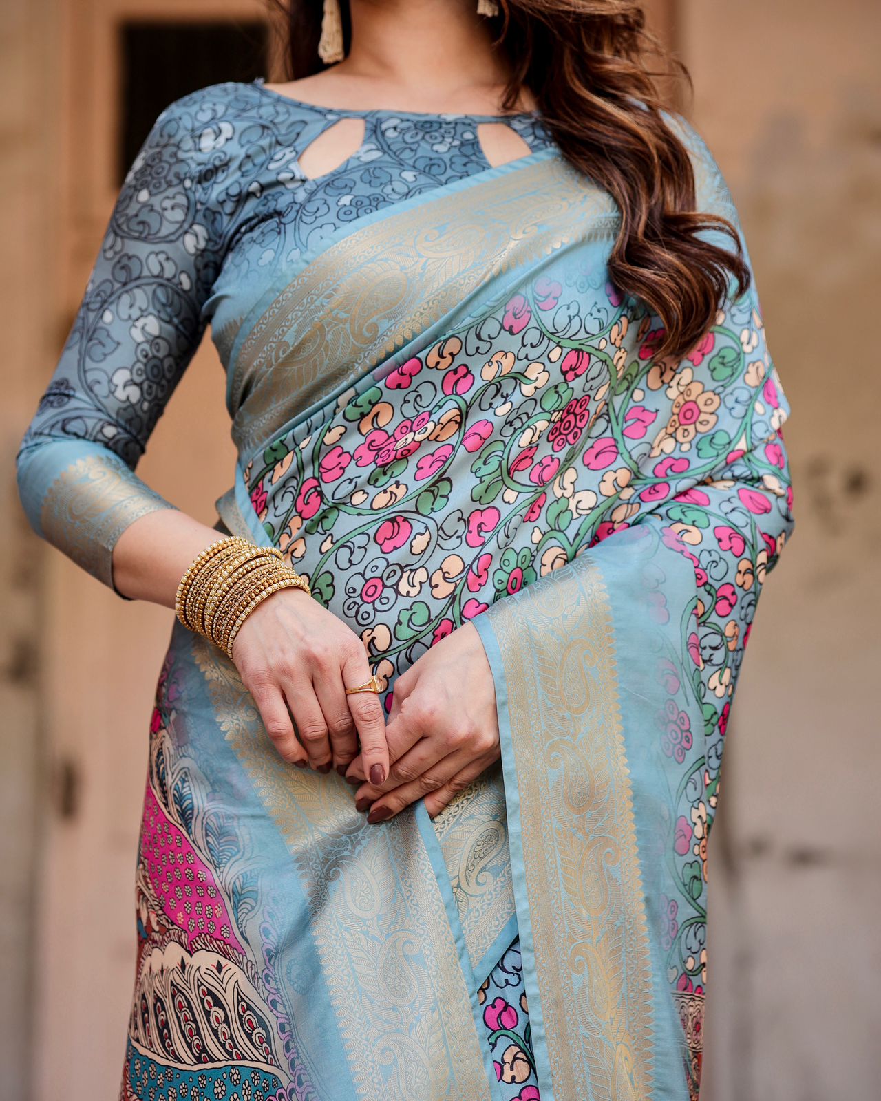Blue Floral Heritage Silk Saree Online – Varnavi