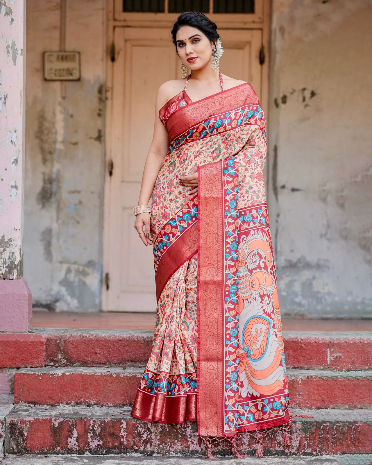 Red Beige Banarasi Silk Saree with Floral Pattern
